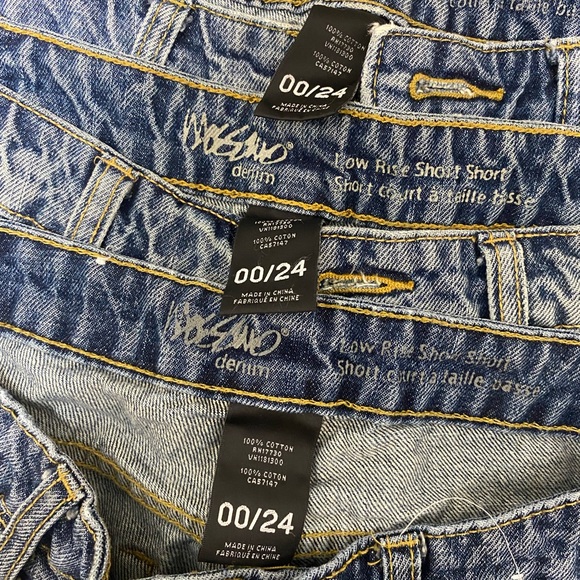 Set of 3 Mossimo denim shorts size 00/24 - Picture 3 of 3